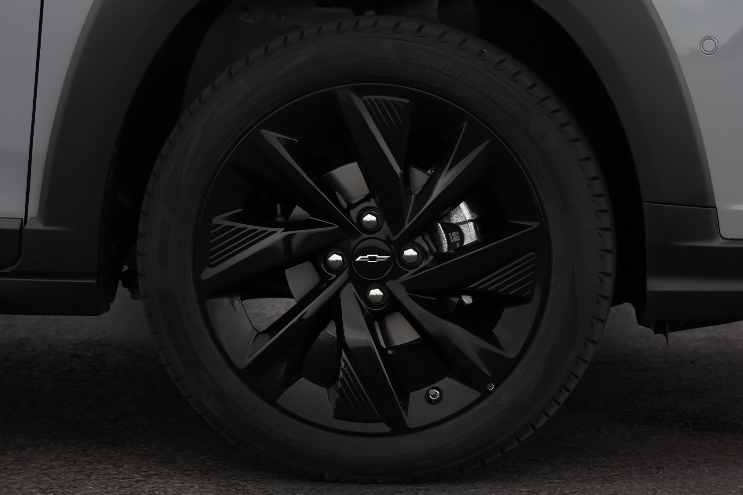 Chevrolet Sonic: llantas de aleacion